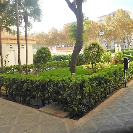 Jardines Gandia- Solo Familias Апартаменты Playa de Gandia